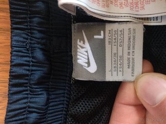 NIKE sportovní tepláky – velikost L (pánské) - 3