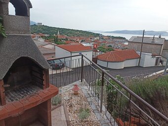 Prodej apartmánového domu v obci Senj v Chorvatsku - 3