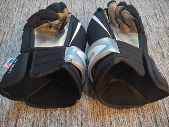 Hokejové rukavice - 3