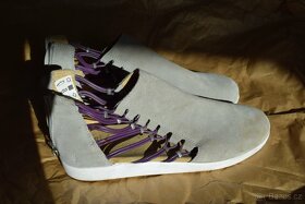 Boty kotníčkové otevřené po straně - 3