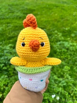 Háčkovaná hračka - velikonoční kuře - 3