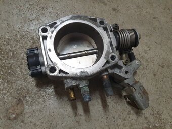 Klapka BMW e36 / e34 motor M50 - 3