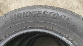 225/65/17 Bridgestone - 3