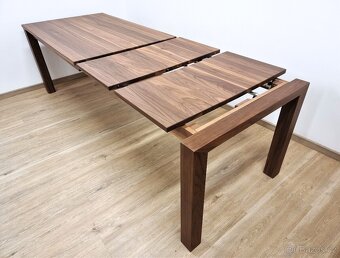 Nový rozkládací stůl ořech masiv 90x160+2x45 cm - 3