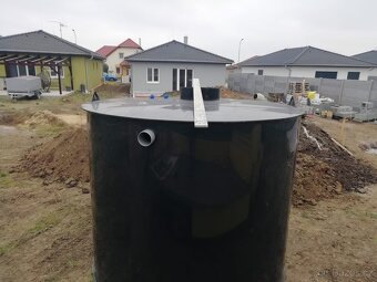 Samonosné retenční nádrže a jímky o objemu 10m3 - 3