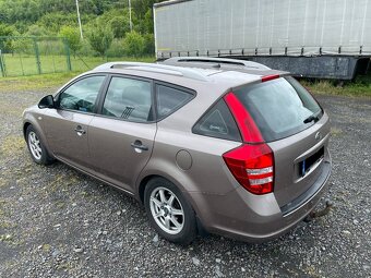 Kia Ceed 1.6 CRDi 85kw, 2007, ČR - 3