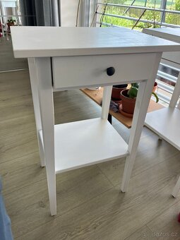 IKEA Hemnes komoda a noční stolky - 3