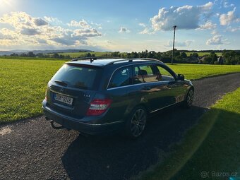 Mercedes benz C320CDI W204 MANUÁL - 3