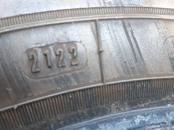Sada (4ks) zimních pneum 195/65 R15 - 3