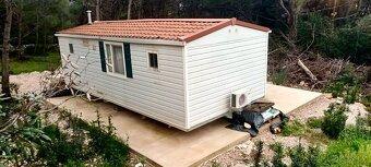 SLEVA / Rozsáhlý pozemek včetně domku / ostrov Šolta - 3