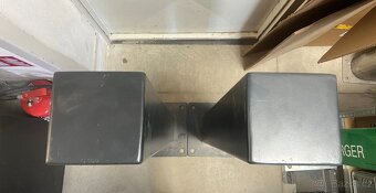 sloupek lakovaný se dvěma otvory - 3