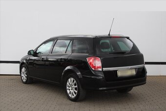 Opel Astra 1.6i 85kW ENJOY KLIMATIZACE (2010) - 3