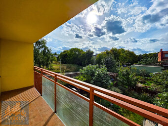 Pronájem prostorného pokoje (30 m2), Praha 8 - Čimice, ul. J - 3