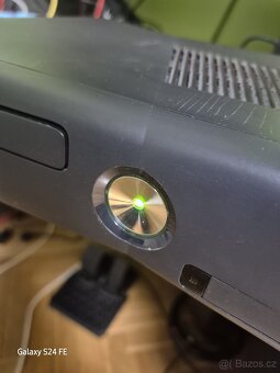 Prodám xbox 360 ve velmi dobrém stavu + originál krabice - 3