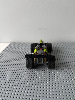 lego technic 42072 - 3