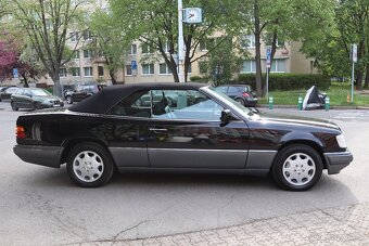 MERCEDES-BENZ 124 E320 CABRIO 162kW - 3