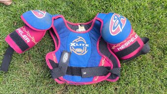 Hokejová vystroj - 3