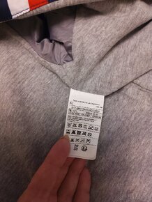 Dětská větrovka zn. BENETTON, vel. 150 / XL - 3
