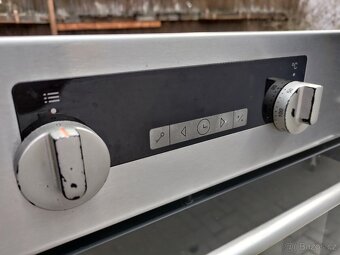 Elektrická horkovzdušná trouba MORA - použitá - 3