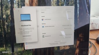 MacBook 15" 2,2 GHz 6jádrový Core i7 6 GB RAM a 256 SSD - 3
