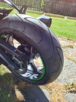 Kawasaki Ninja ZX10R - 3