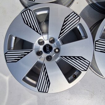 ALU KOLA AUDI A4 B8 B9 A5 A6 C7 C8 A7 A8 Q5 Q7 19" - 3