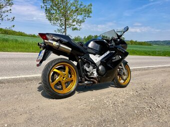 Honda VFR 800 VTEC - 3