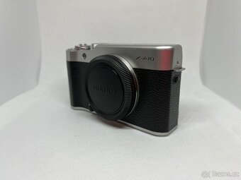 Fujifilm X-A10 + Fujinon Aspherical 16-50mm 1:3.5 - 5.6 OIS - 3