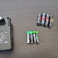 Nabíječka HAMA na AA, AAA a 9V baterie - 3
