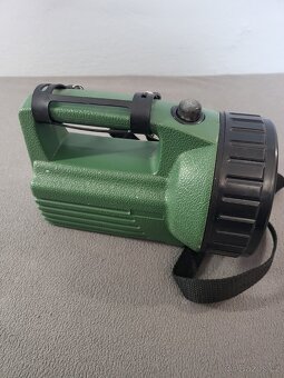 Výkonná halogenová svítilna PAVEXIM S-3810 - 3