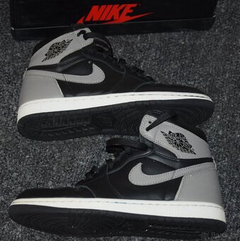 NIKE AIR Jordan 1 Retro High, velikost EU 40, jako nové - 3