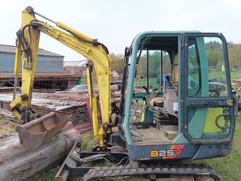 Prodám Yanmar B 25 v a oleje - 3