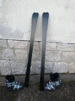 lyže 130 + lyžáky 24.5 - 3