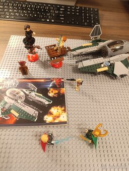 Lego Star Wars Anakin's Jedi Interceptor 9494 - 3