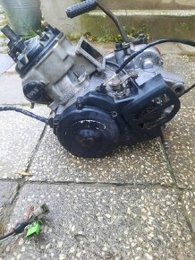 Motor Yamaha DT125 - 3