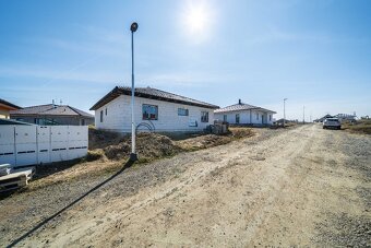 Prodej rodinného domu 165 m², pozemek 748 m² Kostelec - 3