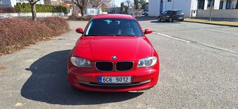 BMW E87 116i, 90 kW, 6 st. automat, benzin,  2 sady kol - 3
