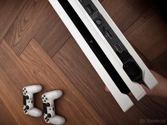 Playstation 4 PRO 1TB - 3