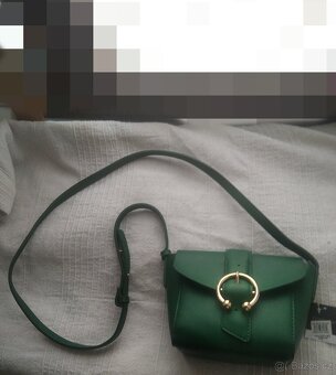 Tmavě-zelená- malá-mini-crossbody-kabelka-Topshop-Nordstrom - 3