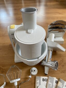 Kuchyňský robot BOSCH MUM 4655 - 3