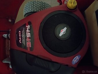 zahradní traktor, sekačka, sekací traktor, traktůrek - 3