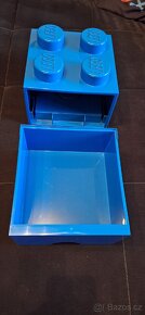 LEGO Úložný box 4 se šuplíkem
- 3