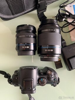 Samsung NX10 + 18-55 mm + 50-200 mm + příslušenství - 3