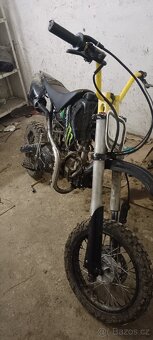 Pitbike 125, motor,
- 3