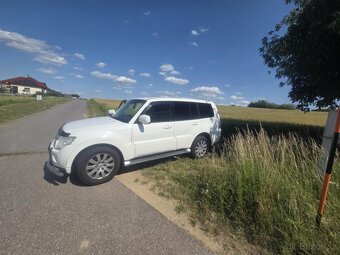 Mitsubishi Pajero 3.2 147kw 2012 239tis km - 3