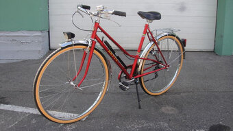 Betty, nádherné dámské kolo, rok 1985 - 3