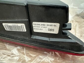 Originál Škoda zadné svetlo pravé vonkajšie Superb combi - - 3