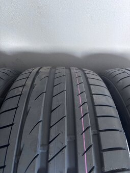 Laufenn 245/45 R18 100Y - 3