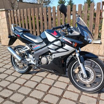 Honda CBR 125 - 3