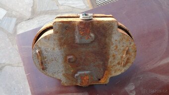 Staré industriální lampy-želva - 3